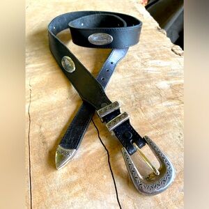 Brighton Vintage Western Style Concho Full Grain leather belt